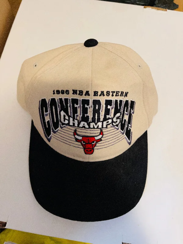 Chicago Bulls basketball rare Eastern Conference SnapBack hat 1996