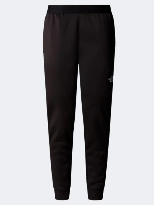 The North Face Mountain Athletics Fleece Women Lifestyle Pant Black